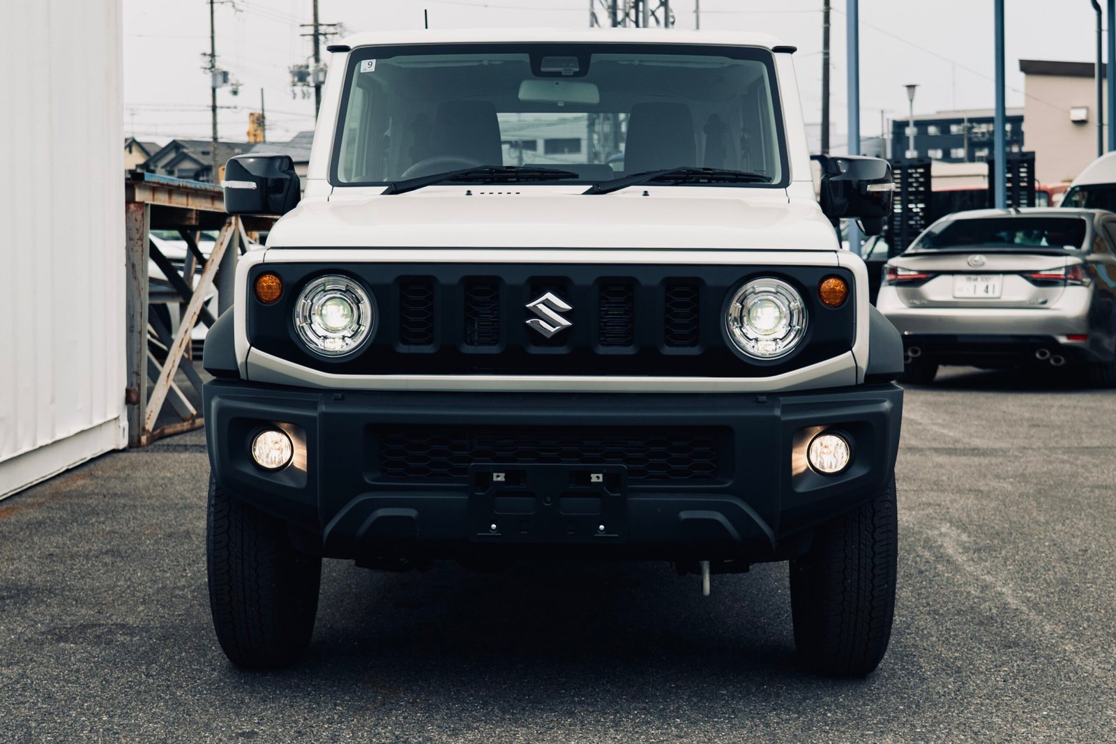 
								2025 (75 Reg) Pearl White Suzuki Jimny Sierra 3Door full									