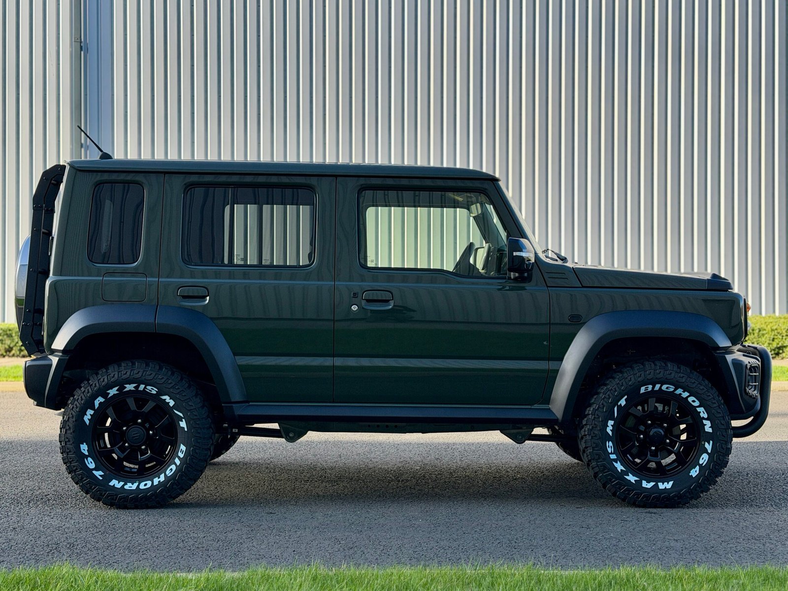 
								2025 Suzuki Jimny 5Door Nomade L’Dfender Style full									