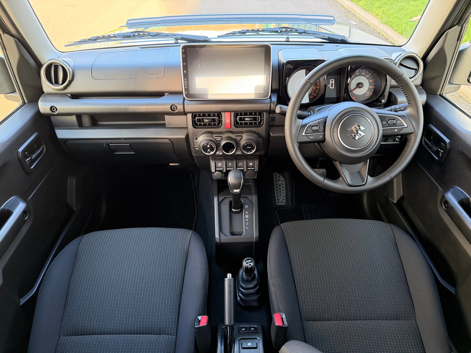 
								2025 Suzuki Jimny 5Door Nomade L’Dfender Style full									