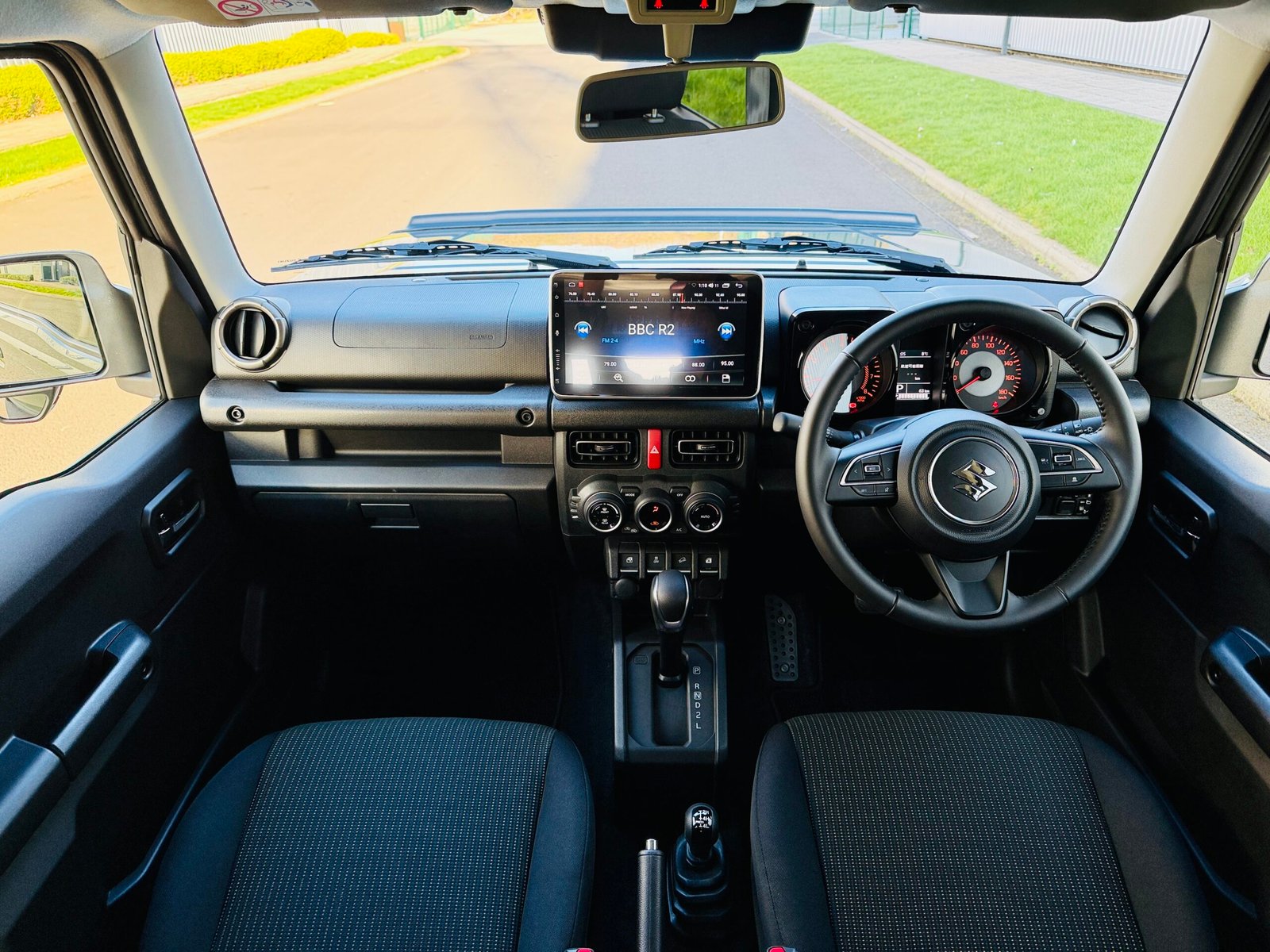 
								2025 Suzuki Jimny 5Door Nomade L’Dfender Style full									