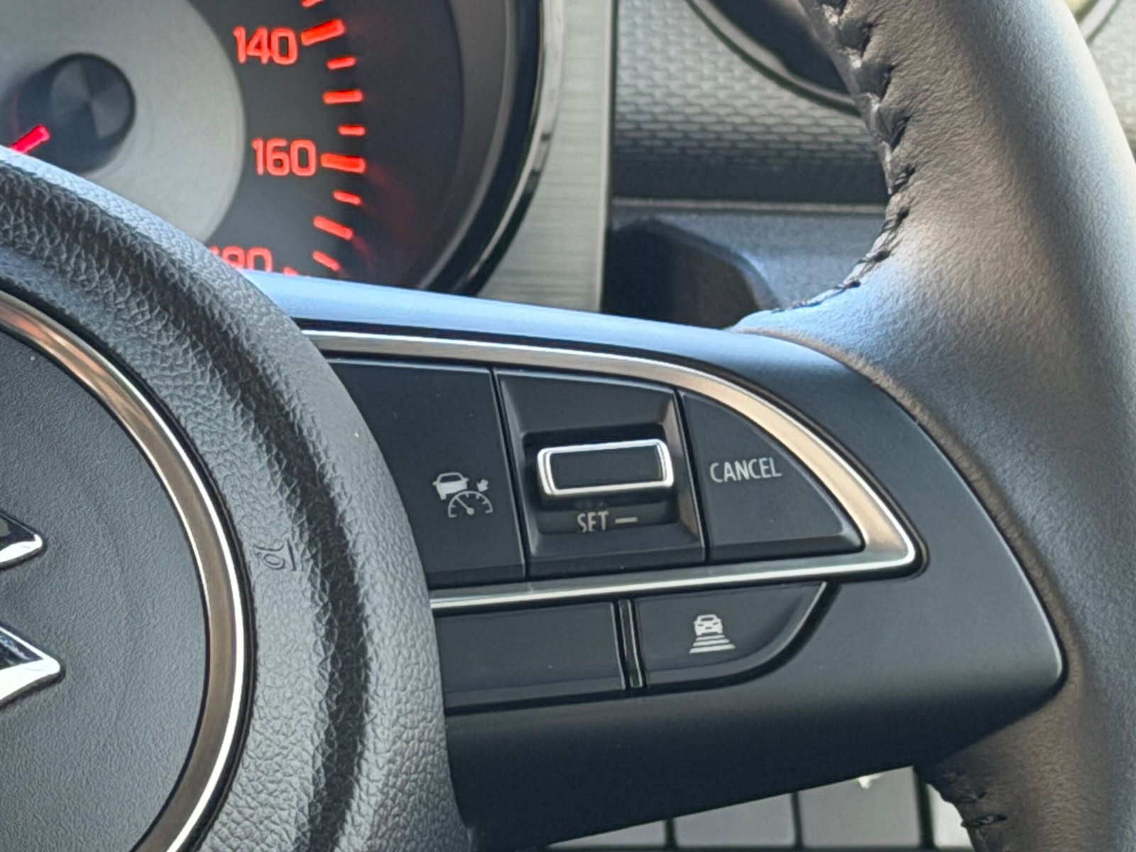
								2025 Suzuki Jimny 5Door Nomade L’Dfender Style full									