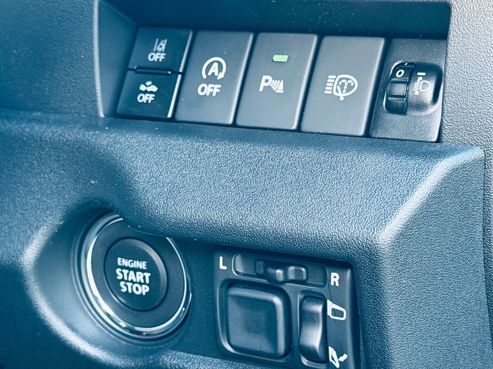 
								2025 Suzuki Jimny 5Door Nomade L’Dfender Style full									
