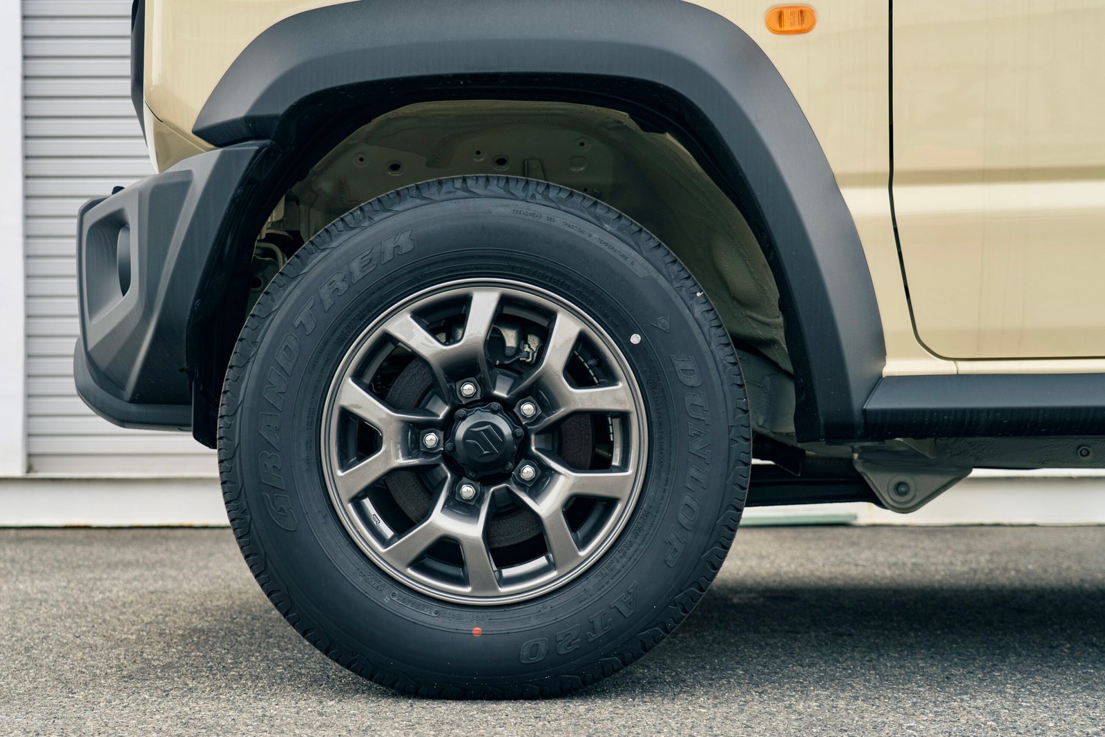 
								2025 Suzuki Jimny 3Door Sierra full									