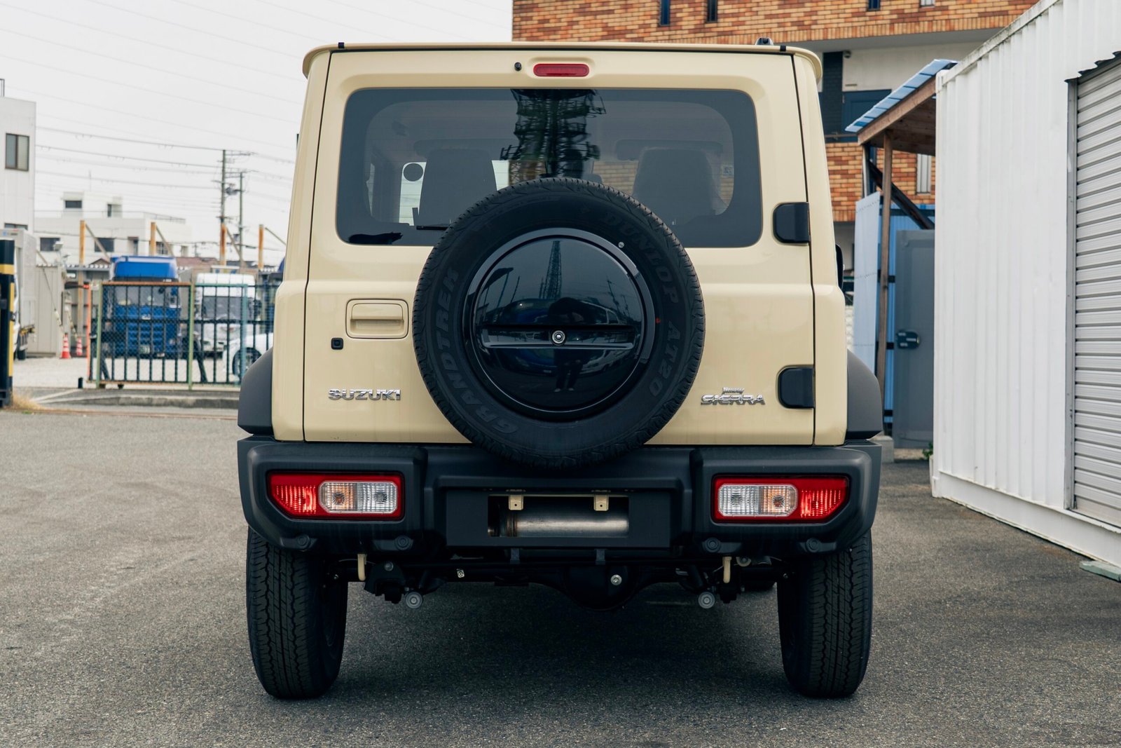 
								2025 Suzuki Jimny 3Door Sierra full									
