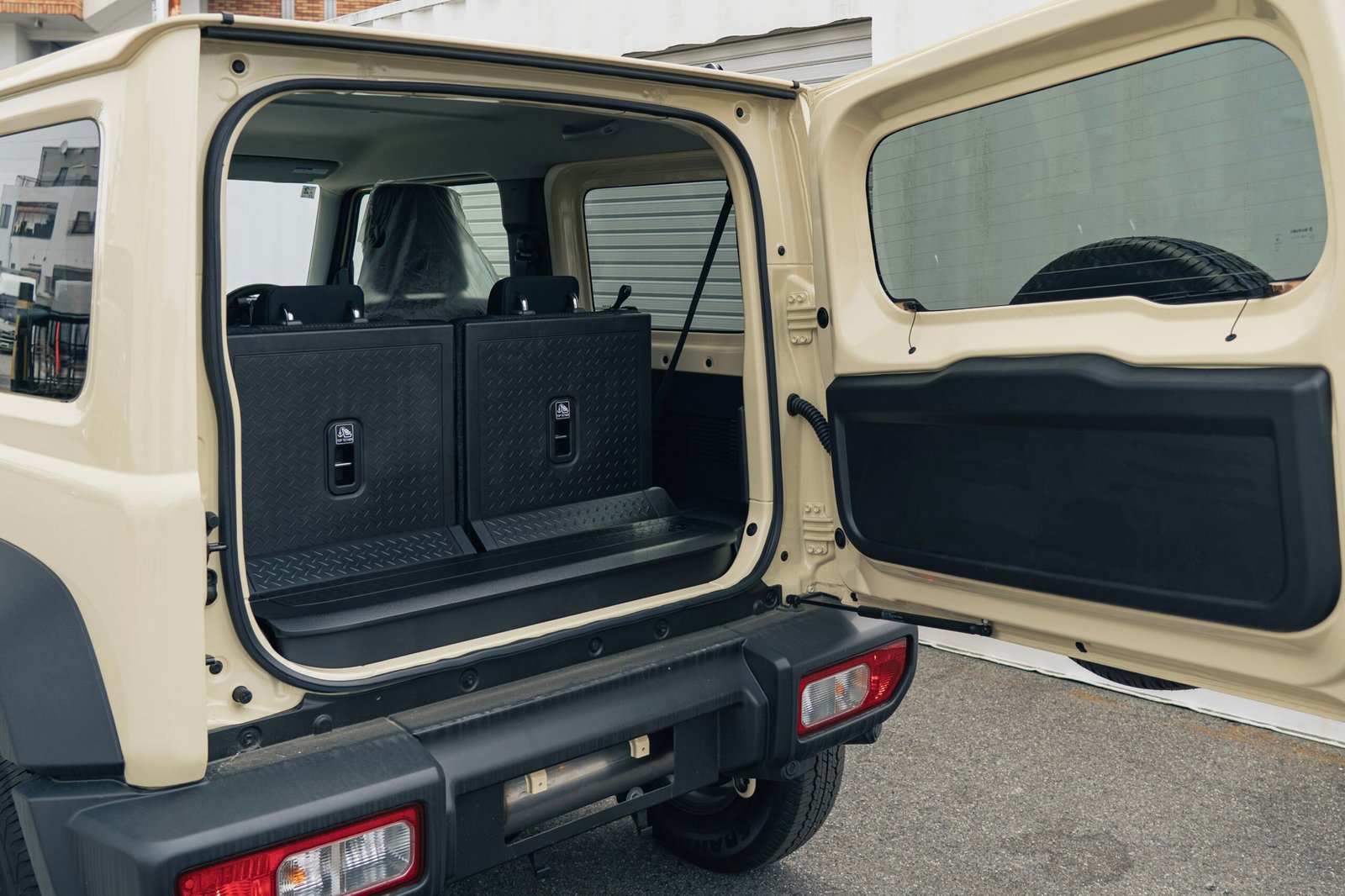 
								2025 Suzuki Jimny 3Door Sierra full									
