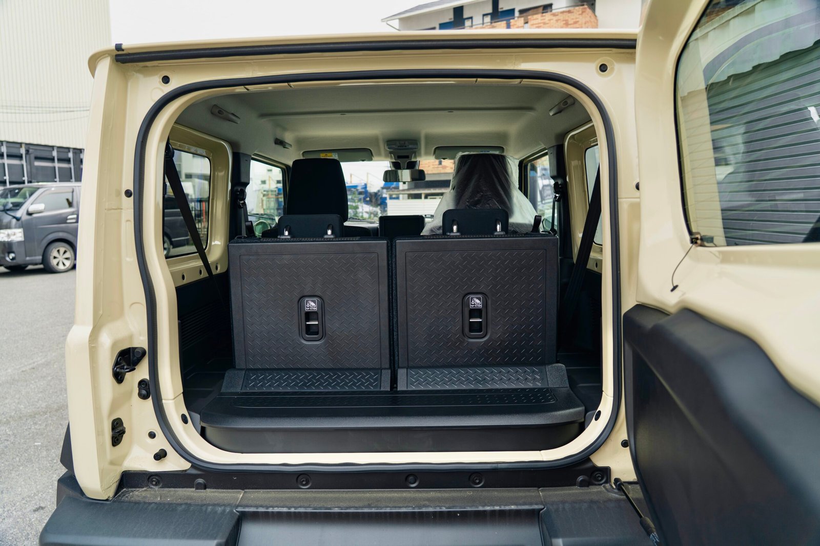 
								2025 Suzuki Jimny 3Door Sierra full									