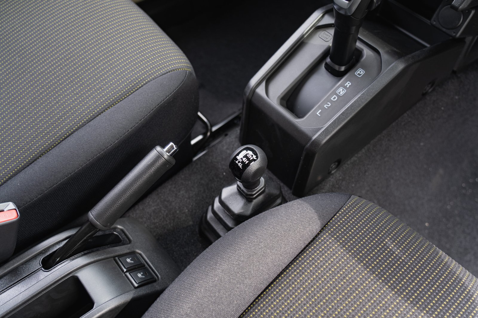 
								2025 Suzuki Jimny 3Door Sierra full									