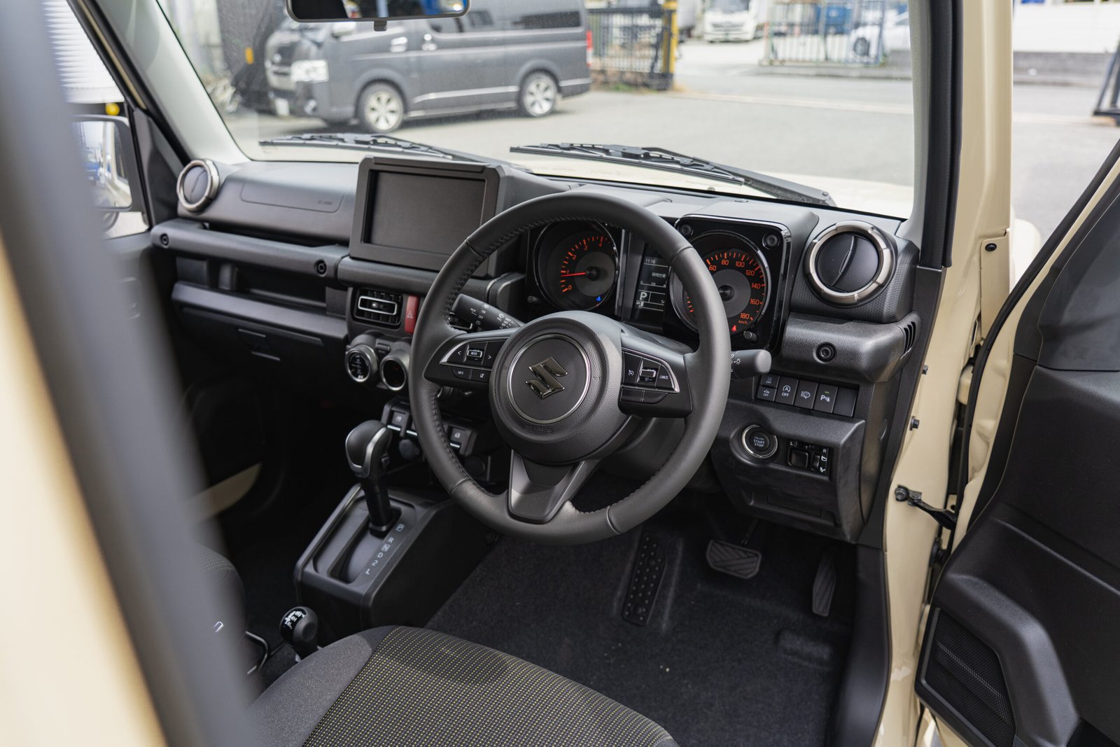 
								2025 Suzuki Jimny 3Door Sierra full									