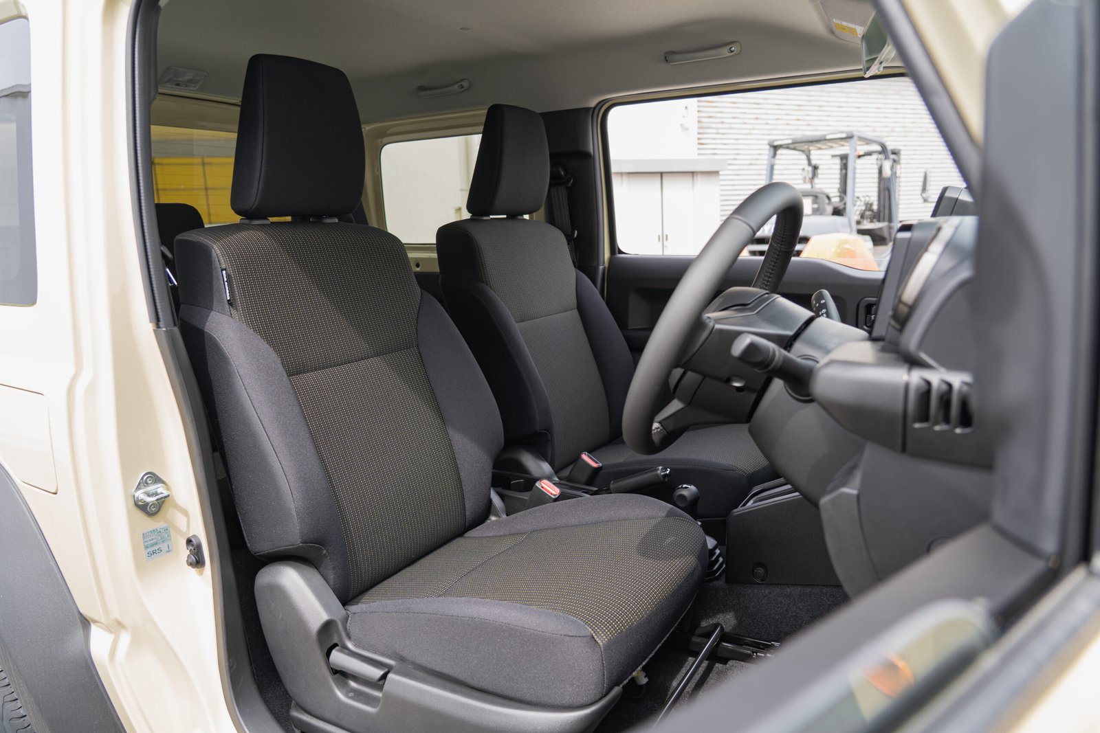 
								2025 Suzuki Jimny 3Door Sierra full									