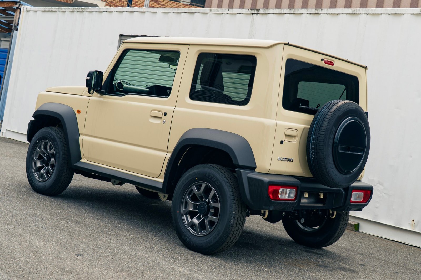 
								2025 Suzuki Jimny 3Door Sierra full									