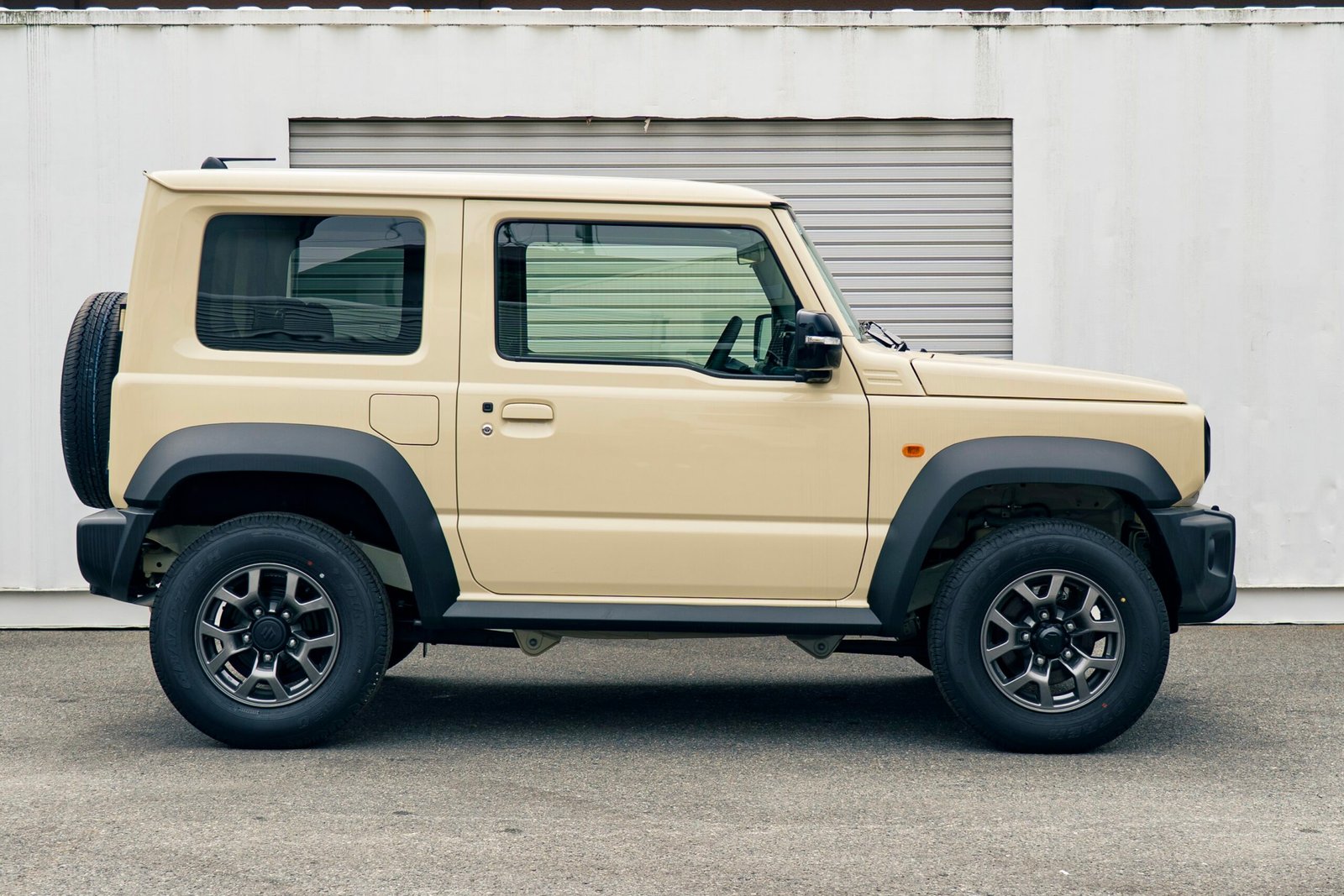
								2025 Suzuki Jimny 3Door Sierra full									