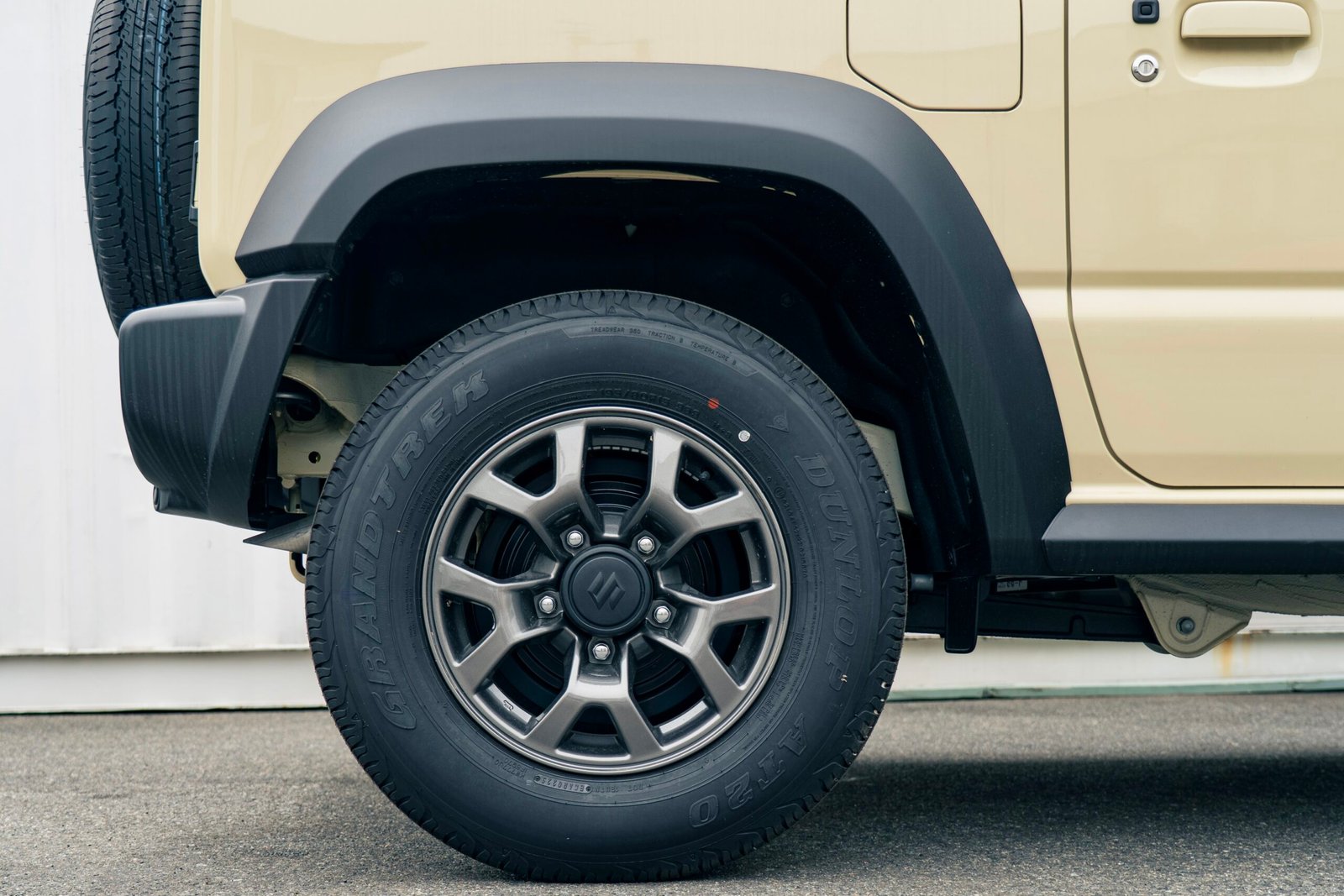 
								2025 Suzuki Jimny 3Door Sierra full									