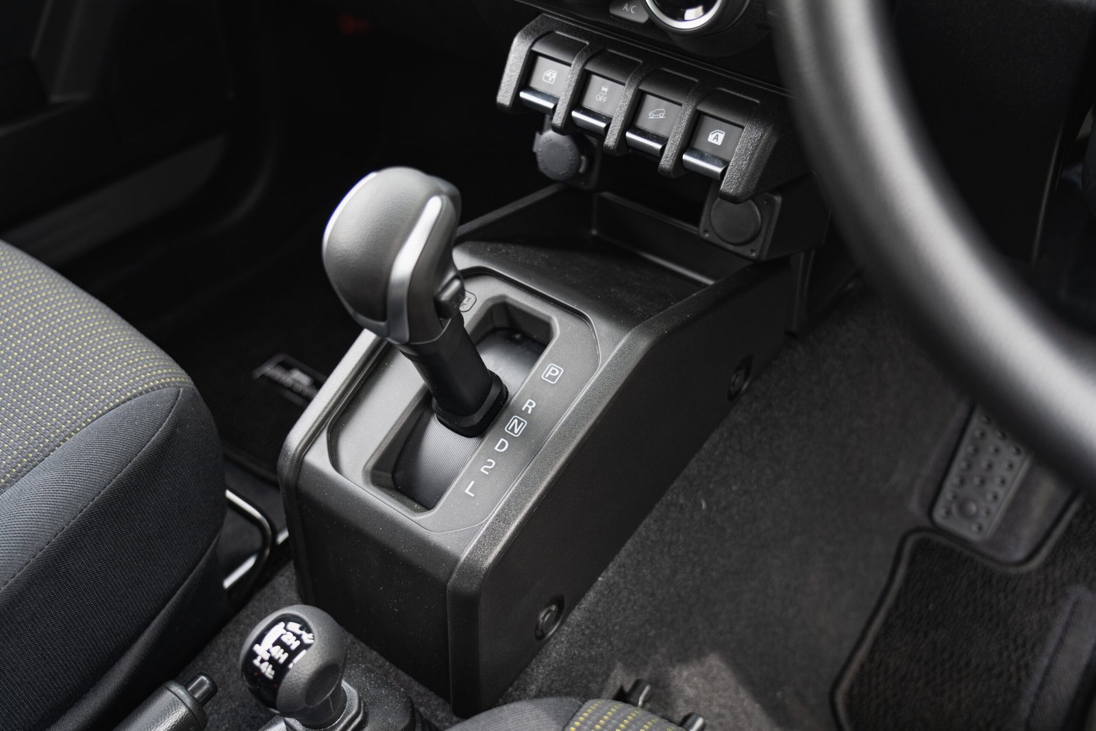 
								2025 Suzuki Jimny 3Door Sierra full									