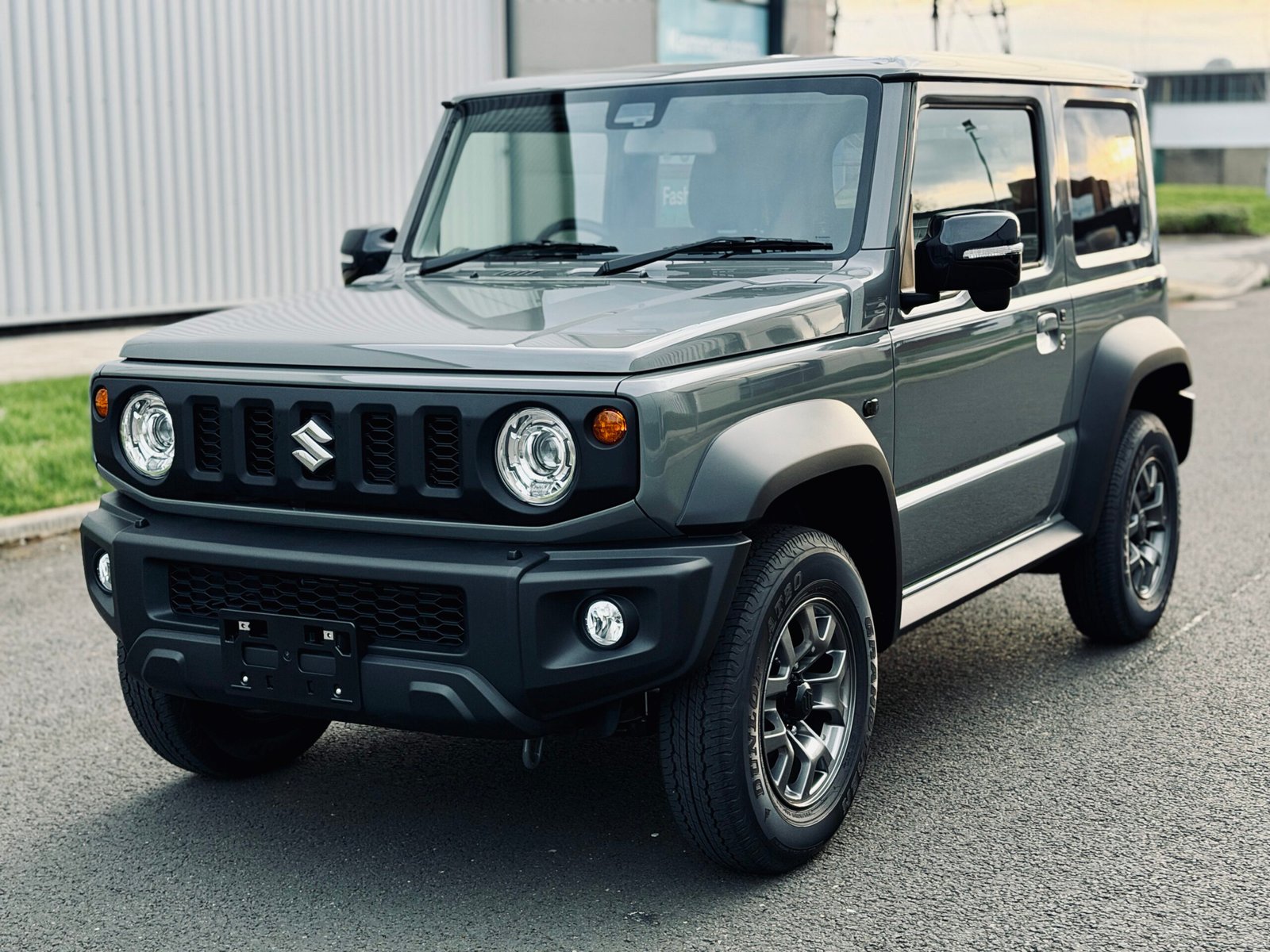 
								2025 Suzuki Jimny 3Door Sierra full									
