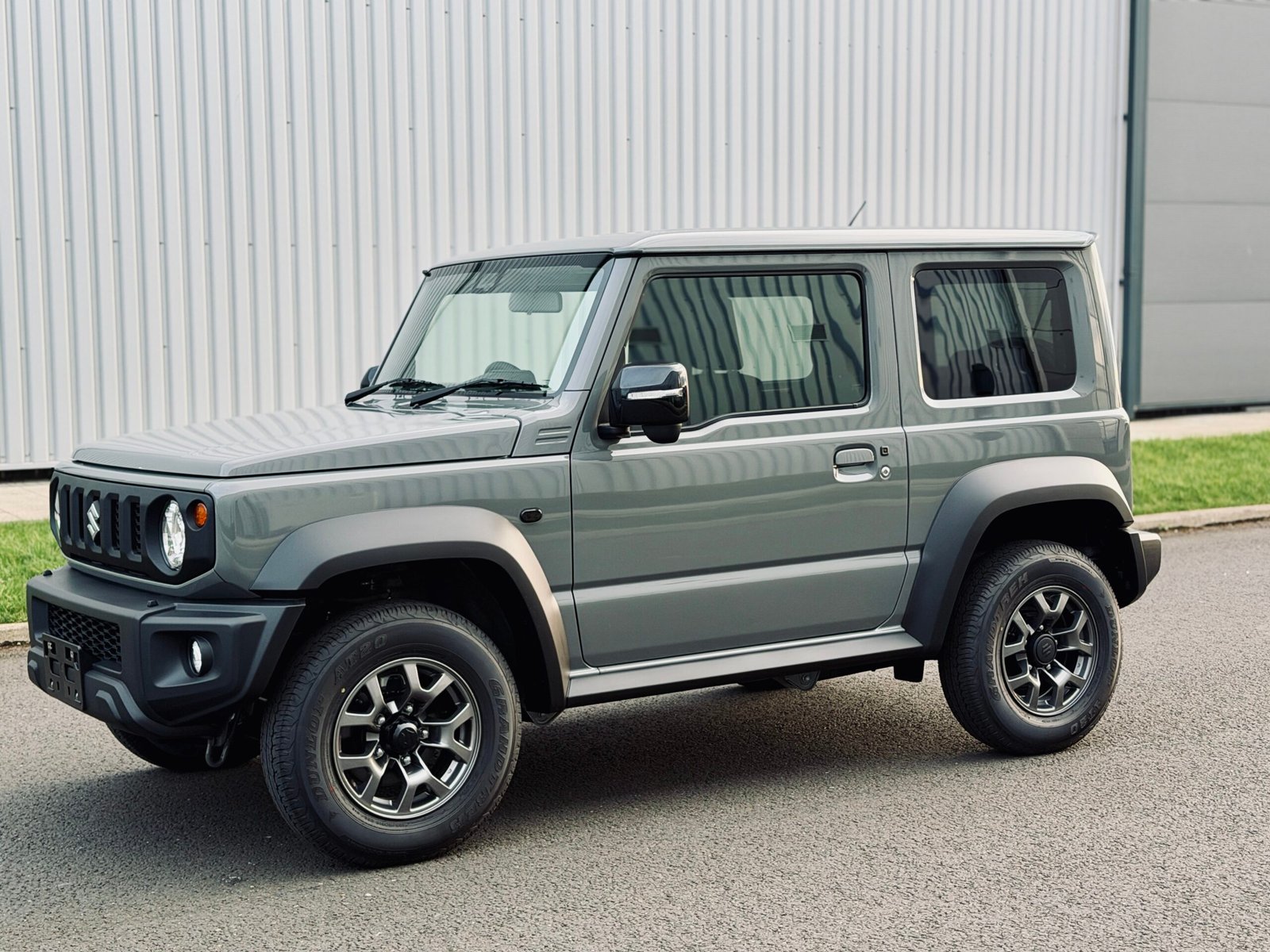 
								2025 Suzuki Jimny 3Door Sierra full									
