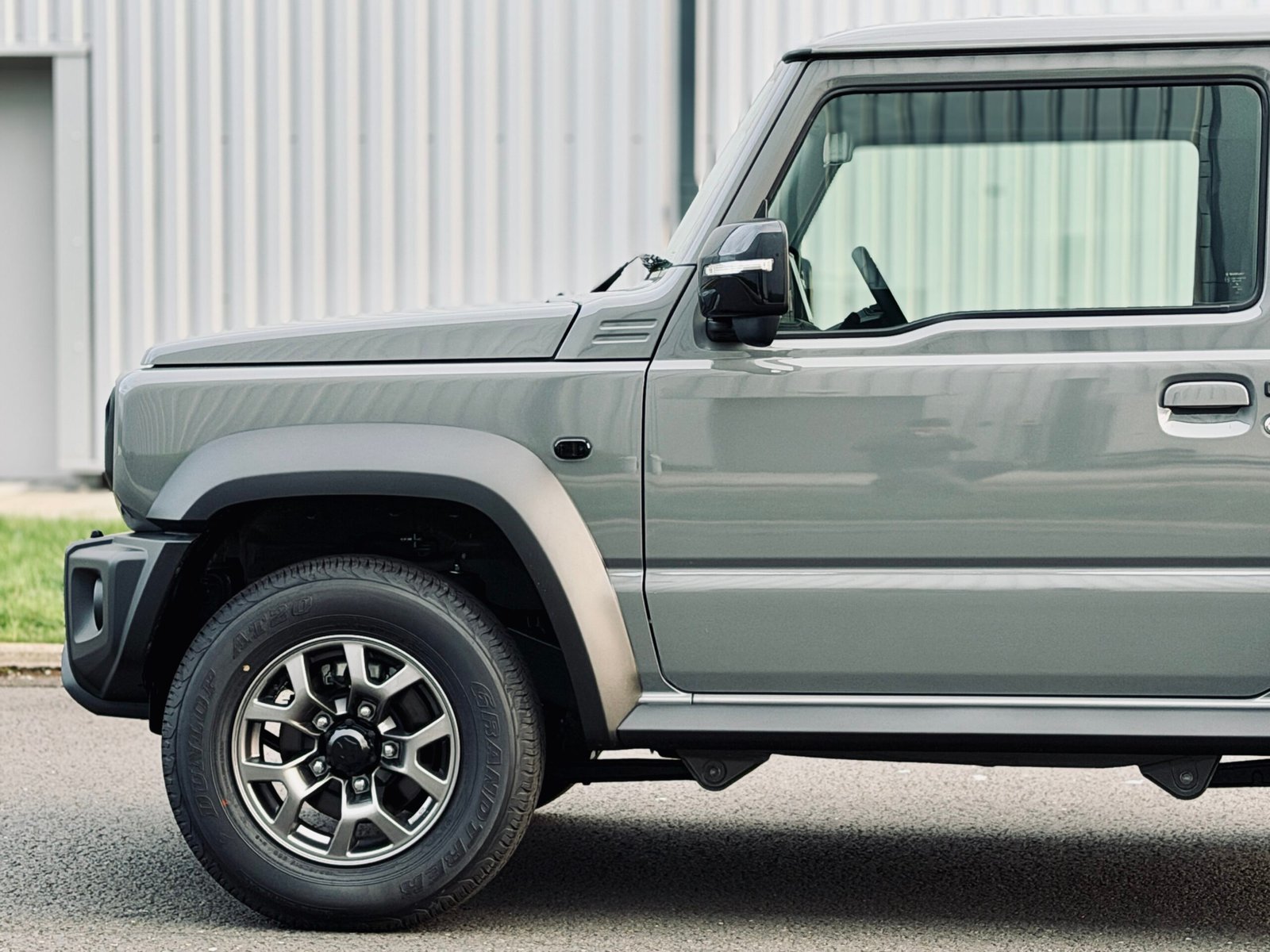 
								2025 Suzuki Jimny 3Door Sierra full									