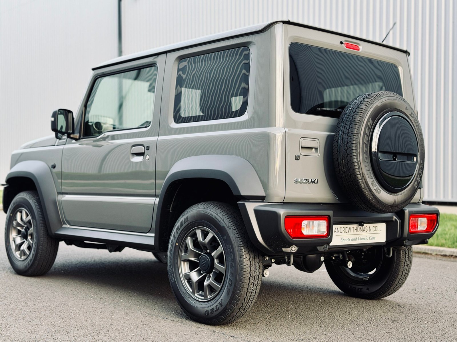 
								2025 Suzuki Jimny 3Door Sierra full									
