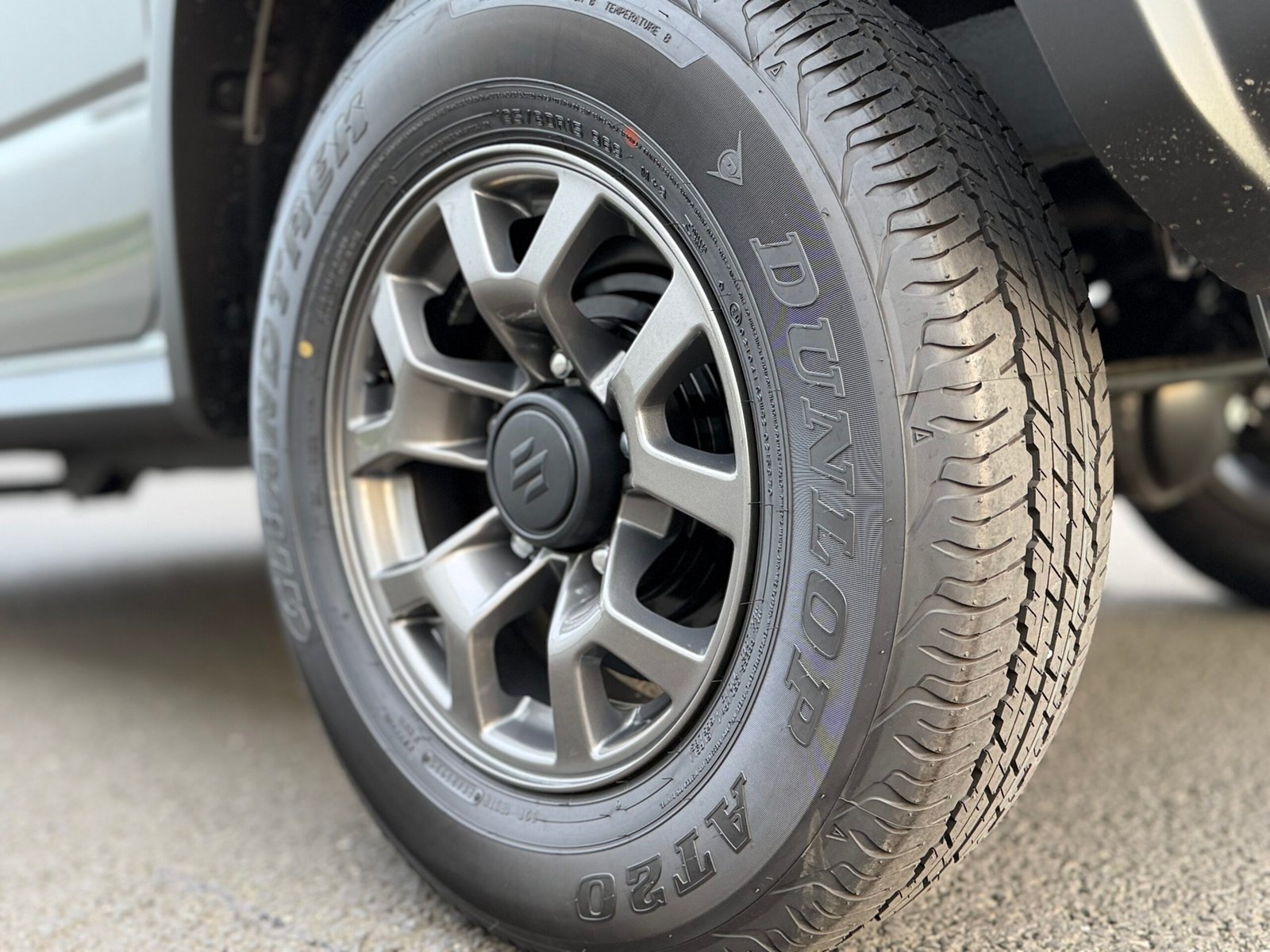 
								2025 Suzuki Jimny 3Door Sierra full									
