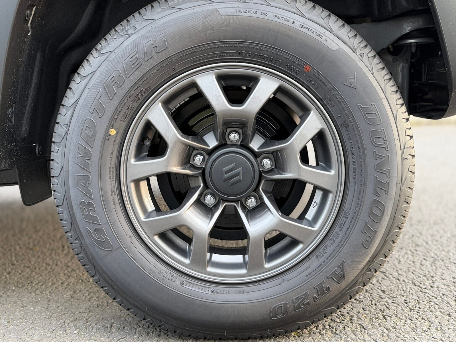 
								2025 Suzuki Jimny 3Door Sierra full									