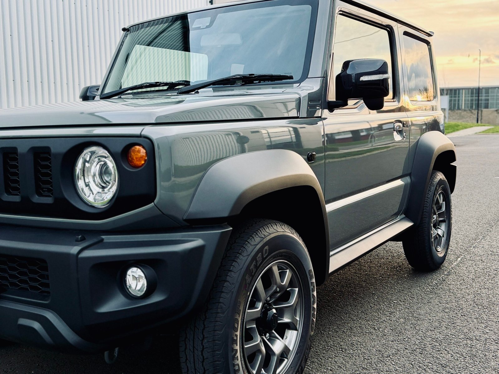 
								2025 Suzuki Jimny 3Door Sierra full									